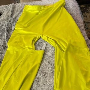 Yuly bright yellow leggings. Size xl. Elastic waistband.